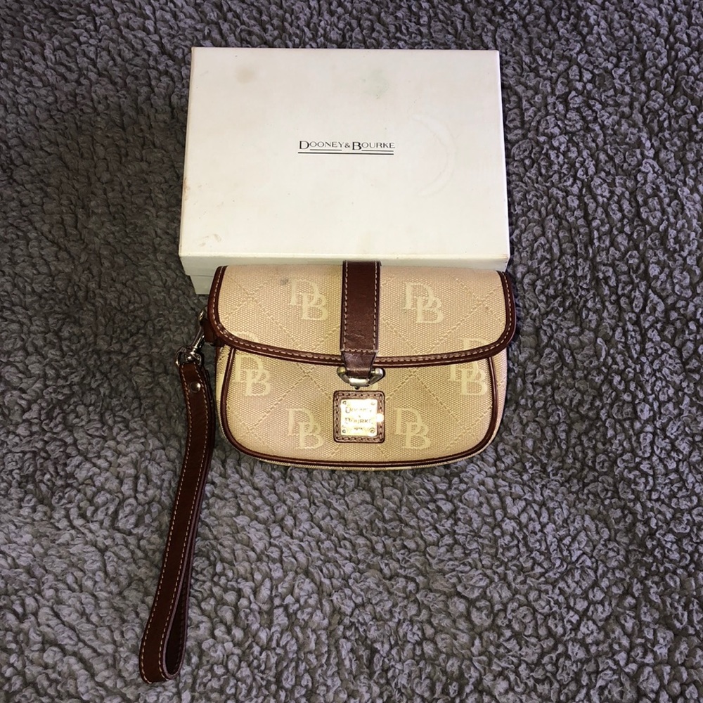Cute wristlet ❤️